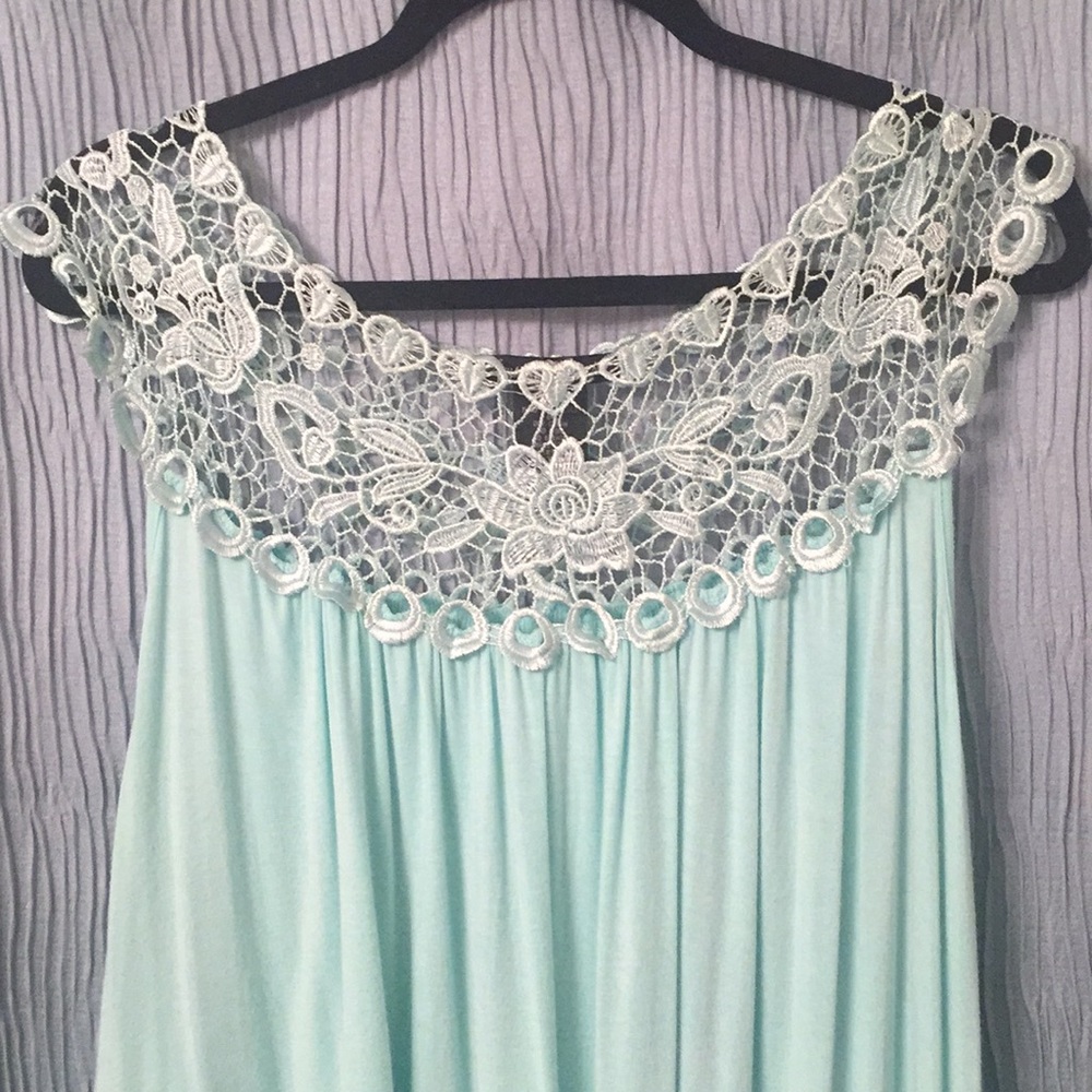 Lace neck tank top